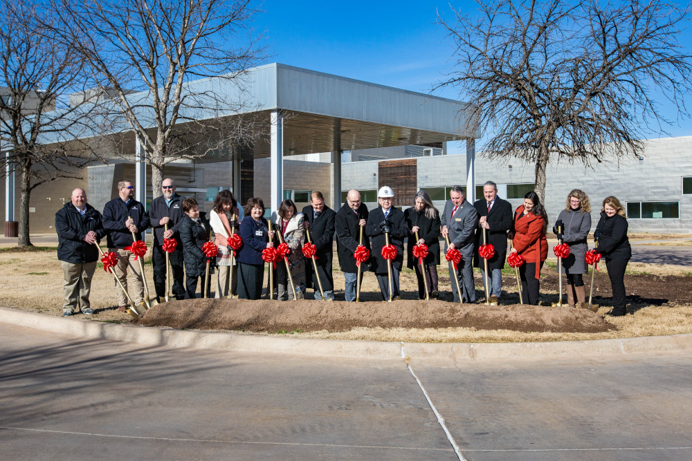 photo of the groundbreaking for the Chickasaw Nation Emergency Department